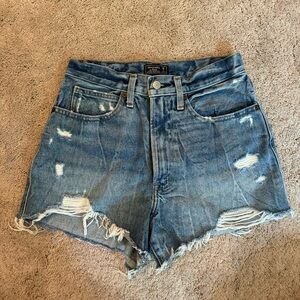 Abercrombie & Fitch Natural Rise Jean Short